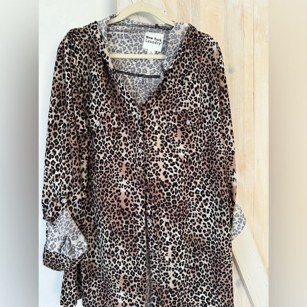 NWT 3X Leopard Print  Style Blouse  with hood , and roll up sleeves. Brand New